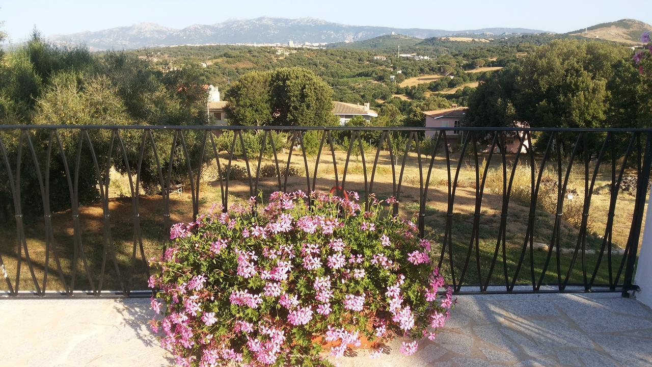 Hotel La Vignaredda - Residenza Di Charme Aggius Exterior foto